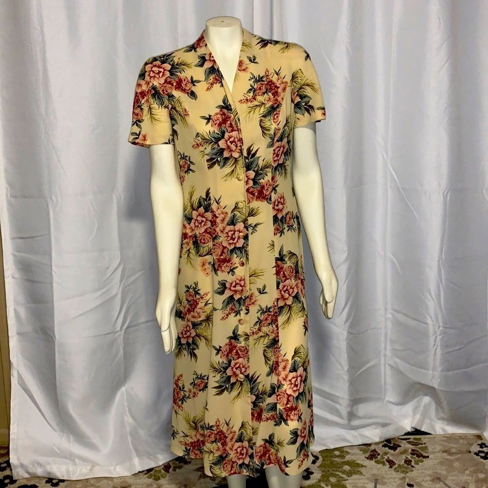 ‎Vintage Cottagecore Button Down Dress